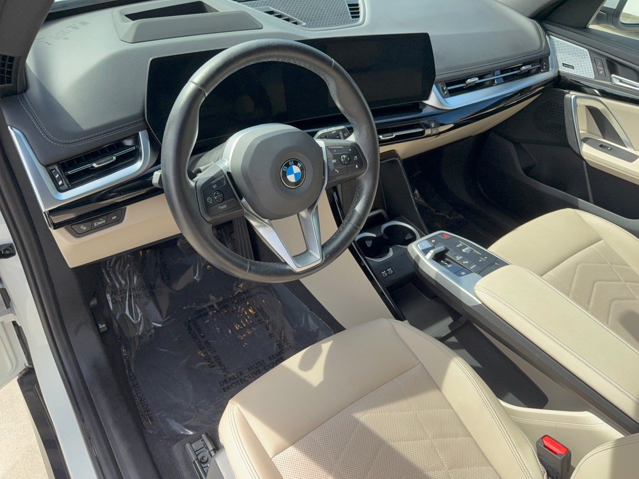Used 2023 BMW X1 xDrive28i w/ Premium Package AWD/4WD image 4