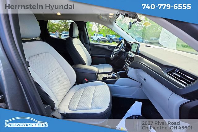 Used 2023 Ford Escape Active AWD/4WD image 25