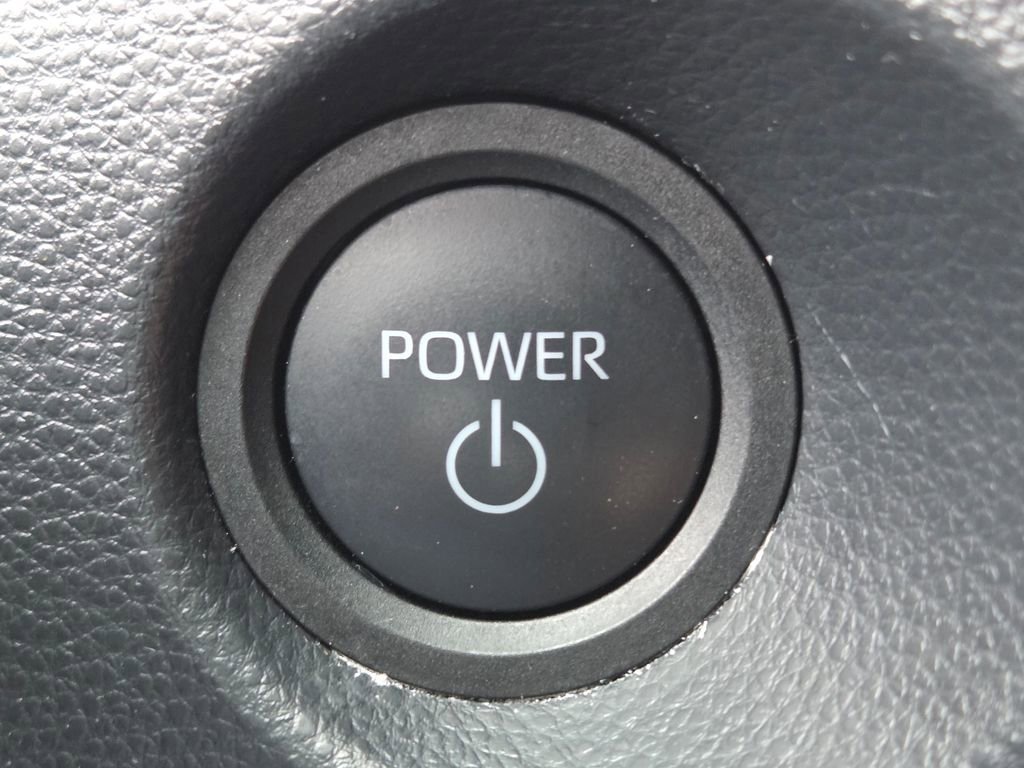 Used 2024 Toyota Corolla Cross AWD Hybrid image 33