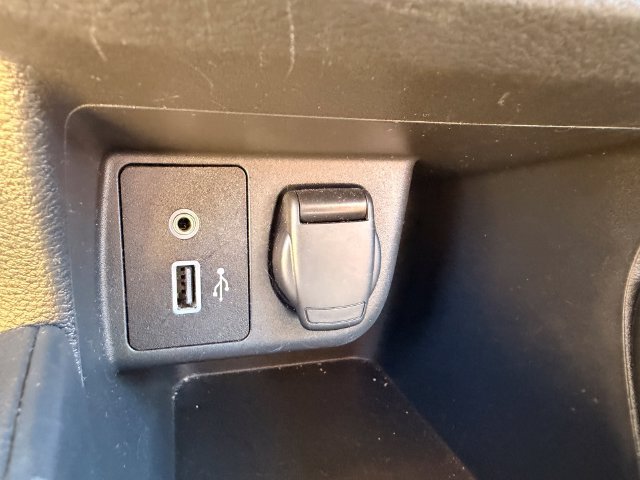 Used 2024 Nissan Versa S FWD image 19