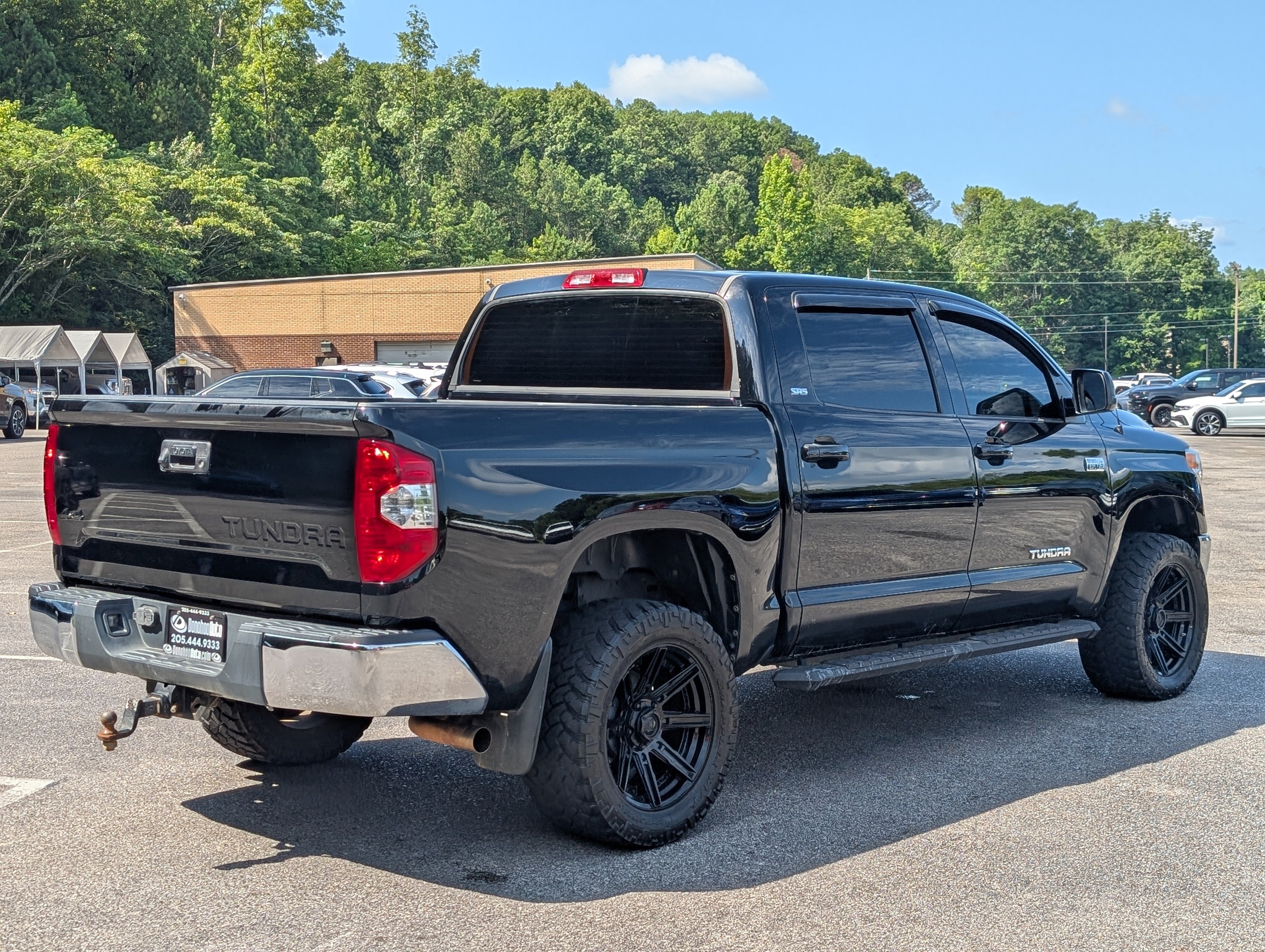 Used 2016 Toyota Tundra SR5 w/ SR5 Upgrade Package AWD/4WD image 9