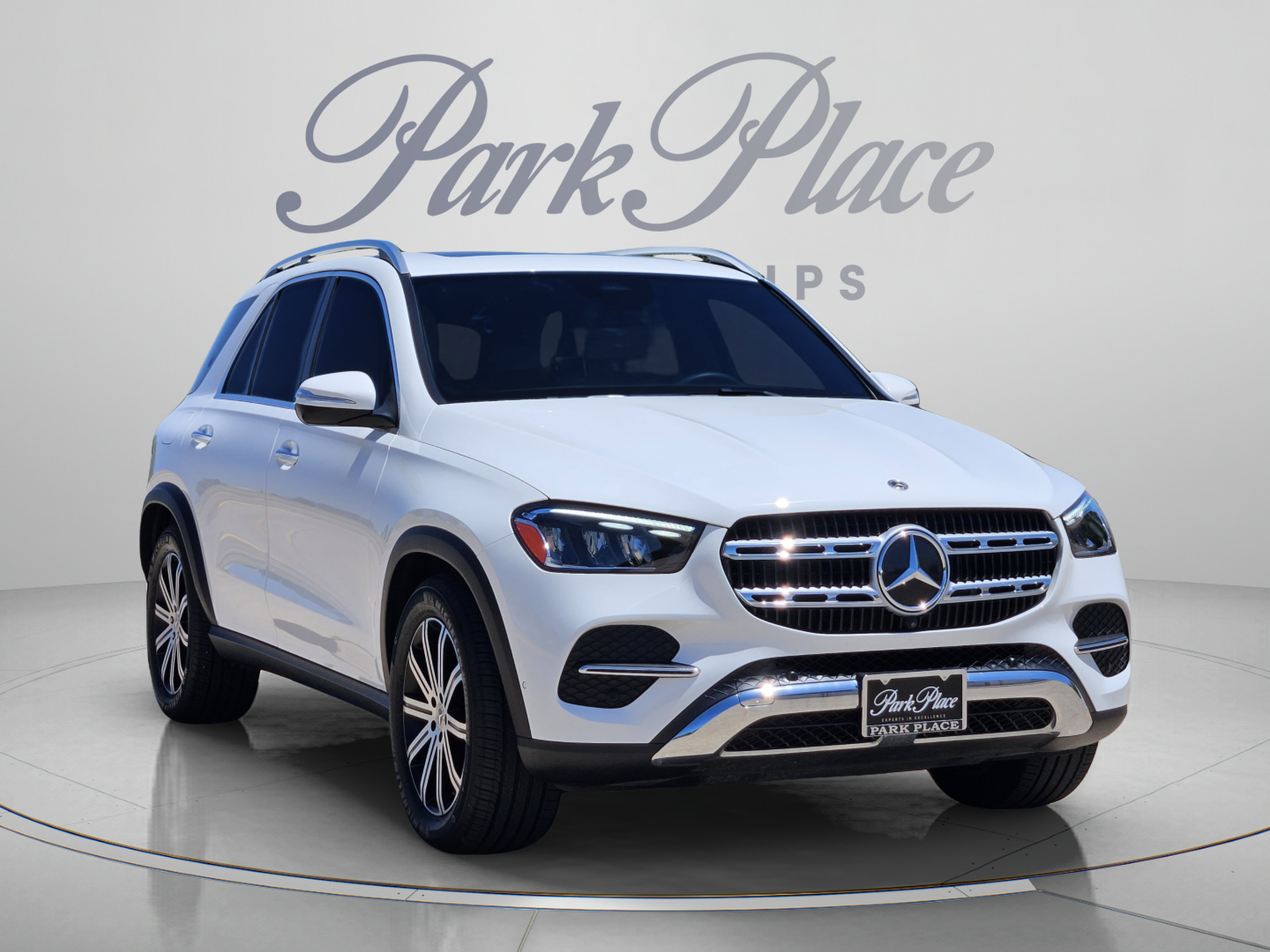 Certified 2025 Mercedes-Benz GLE 350 4MATIC image 4