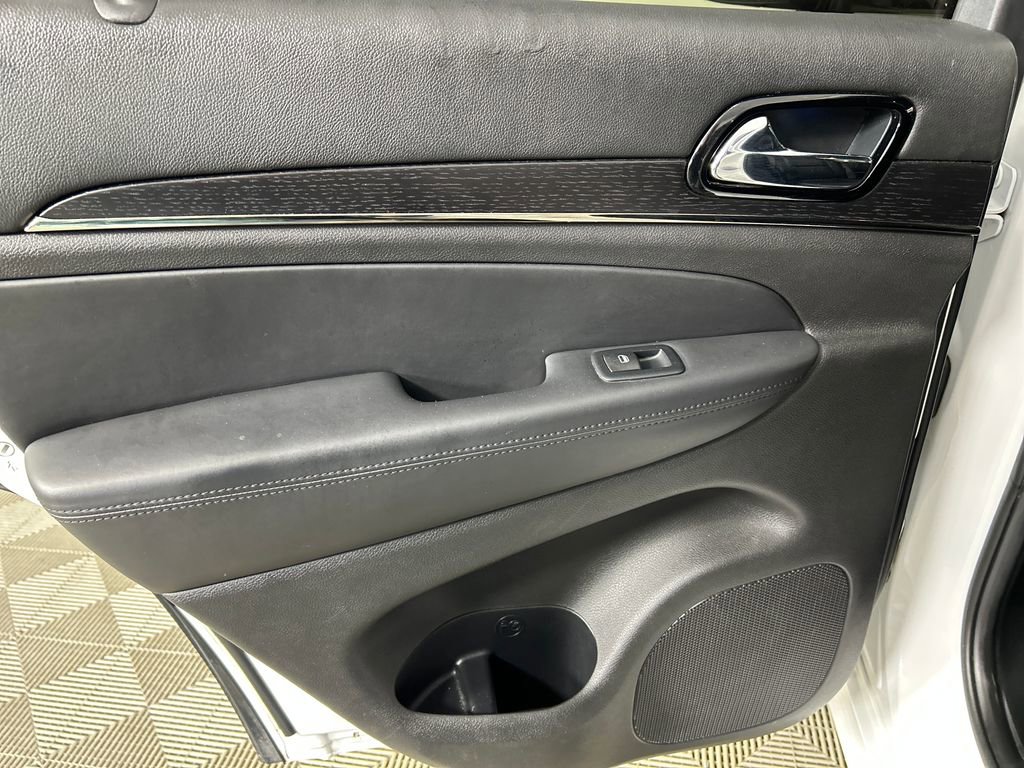 Used 2020 Jeep Grand Cherokee High Altitude AWD/4WD image 16