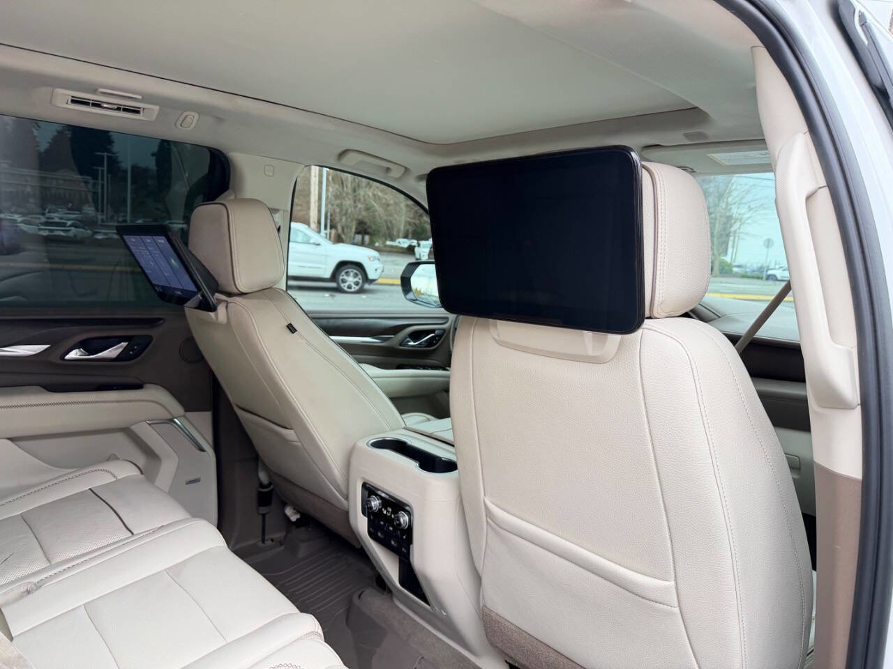 Used 2021 GMC Yukon XL Denali w/ Denali Ultimate Package image 32