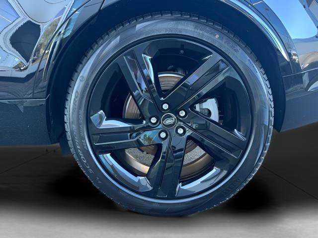 New 2025 Land Rover Discovery Dynamic SE image 39