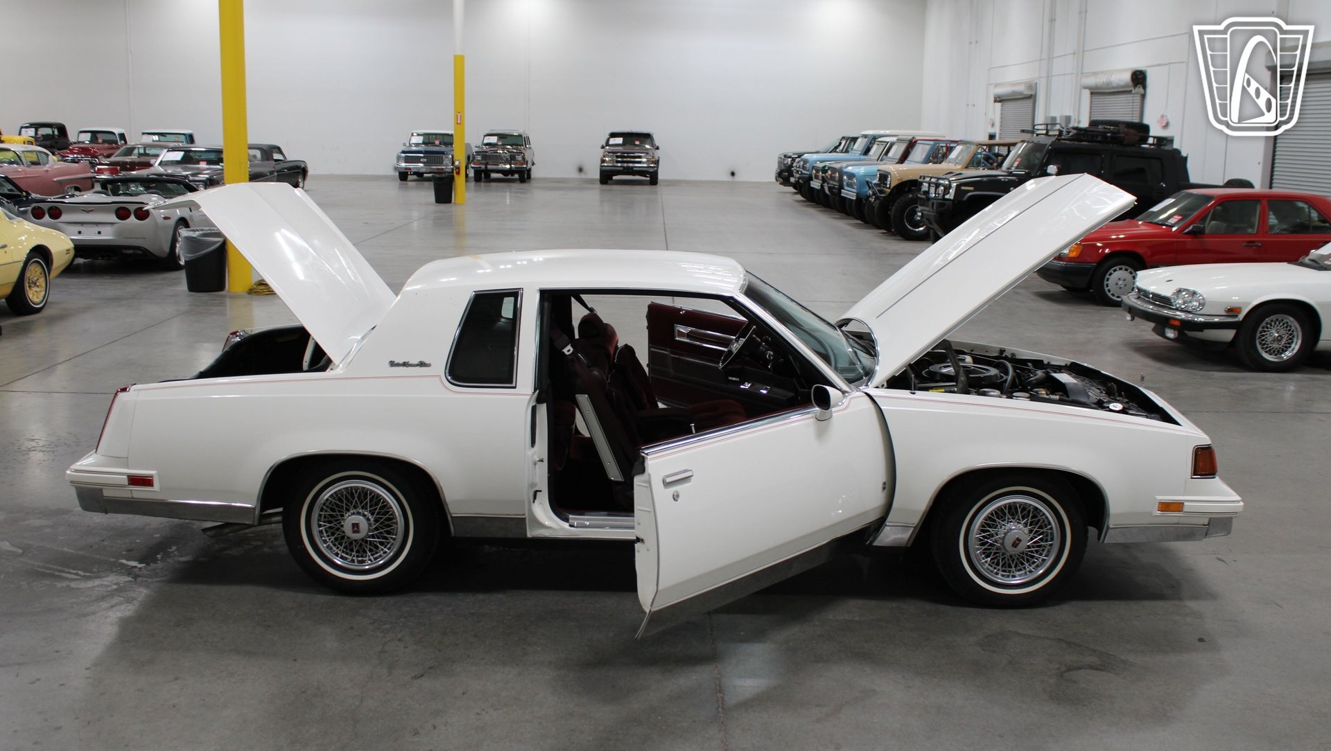 Used 1988 Oldsmobile Cutlass Supreme Classic Brougham RWD image 32
