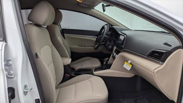 Used 2019 Hyundai Elantra SE FWD image 21