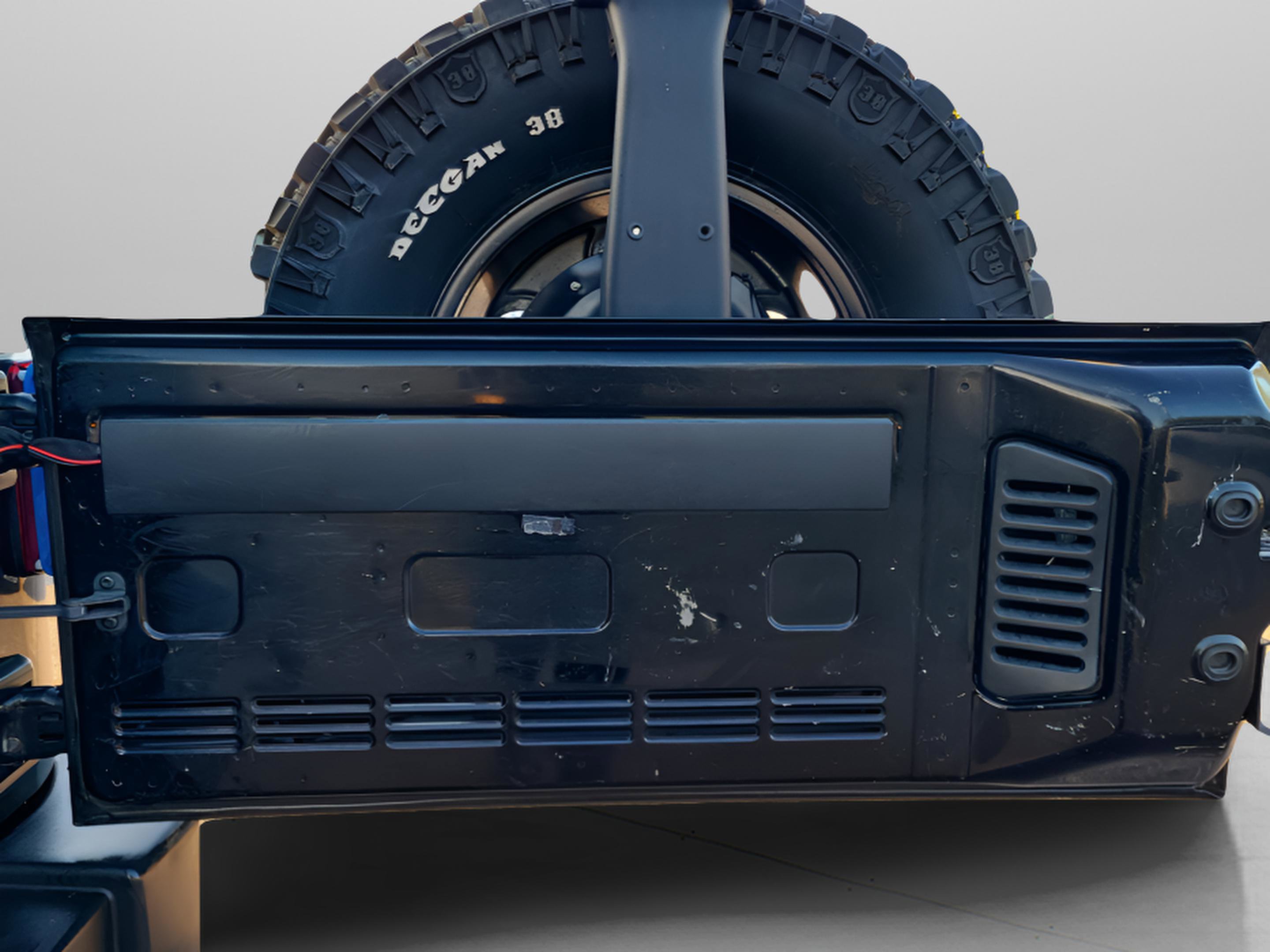 Used 2015 Jeep Wrangler Sport image 7