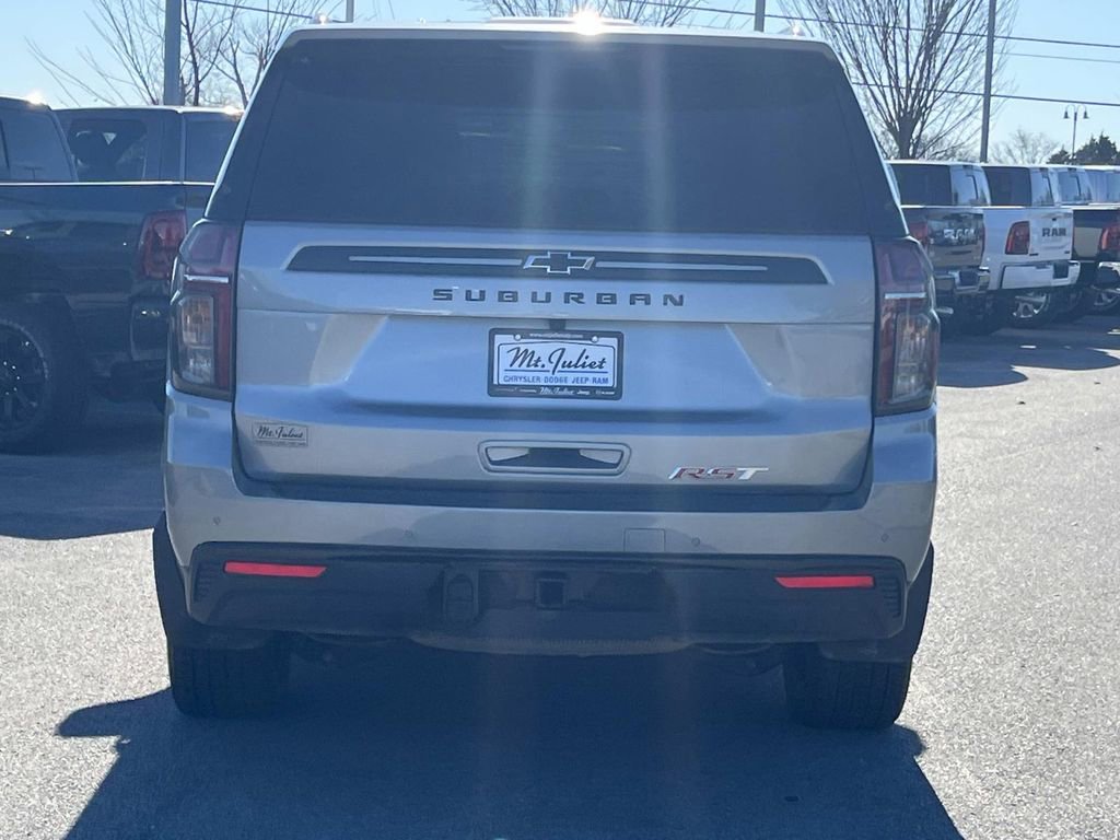 Used 2024 Chevrolet Suburban RST w/ Luxury Package image 8
