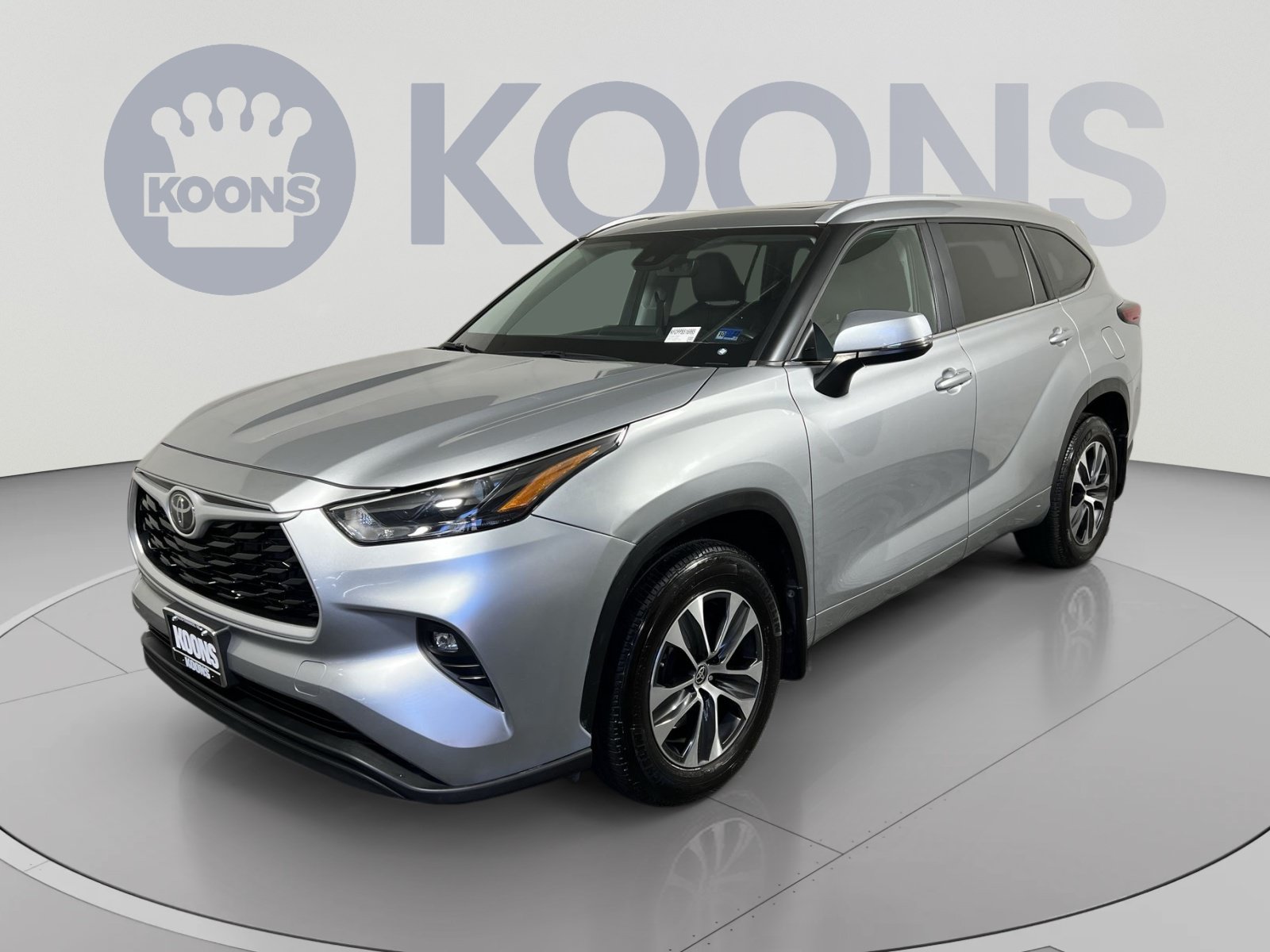Used 2023 Toyota Highlander XLE