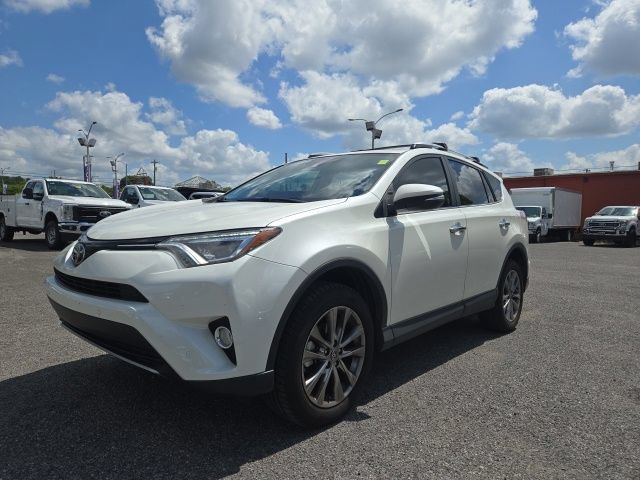 Used 2017 Toyota RAV4 Limited FWD image 1