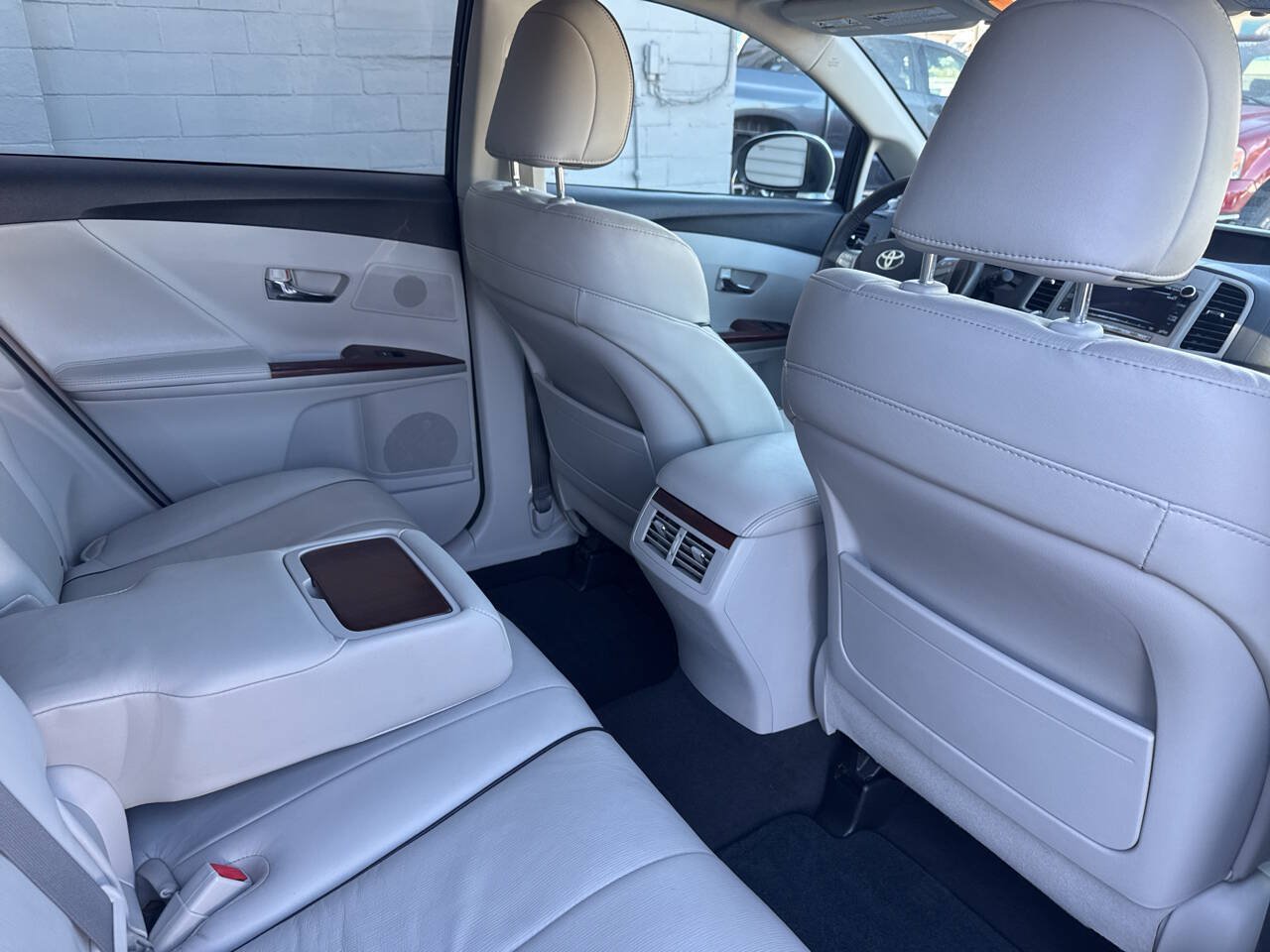 Used 2011 Toyota Venza AWD w/ Comfort Pkg image 23