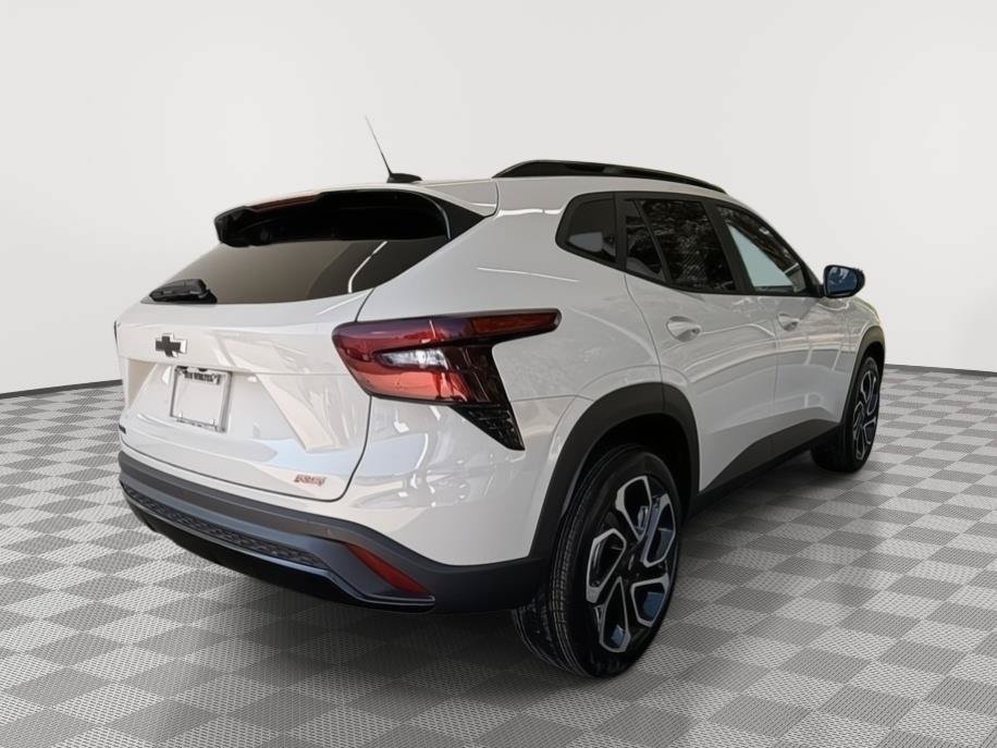 New 2026 Chevrolet Trax RS w/ Sunroof Package FWD image 6