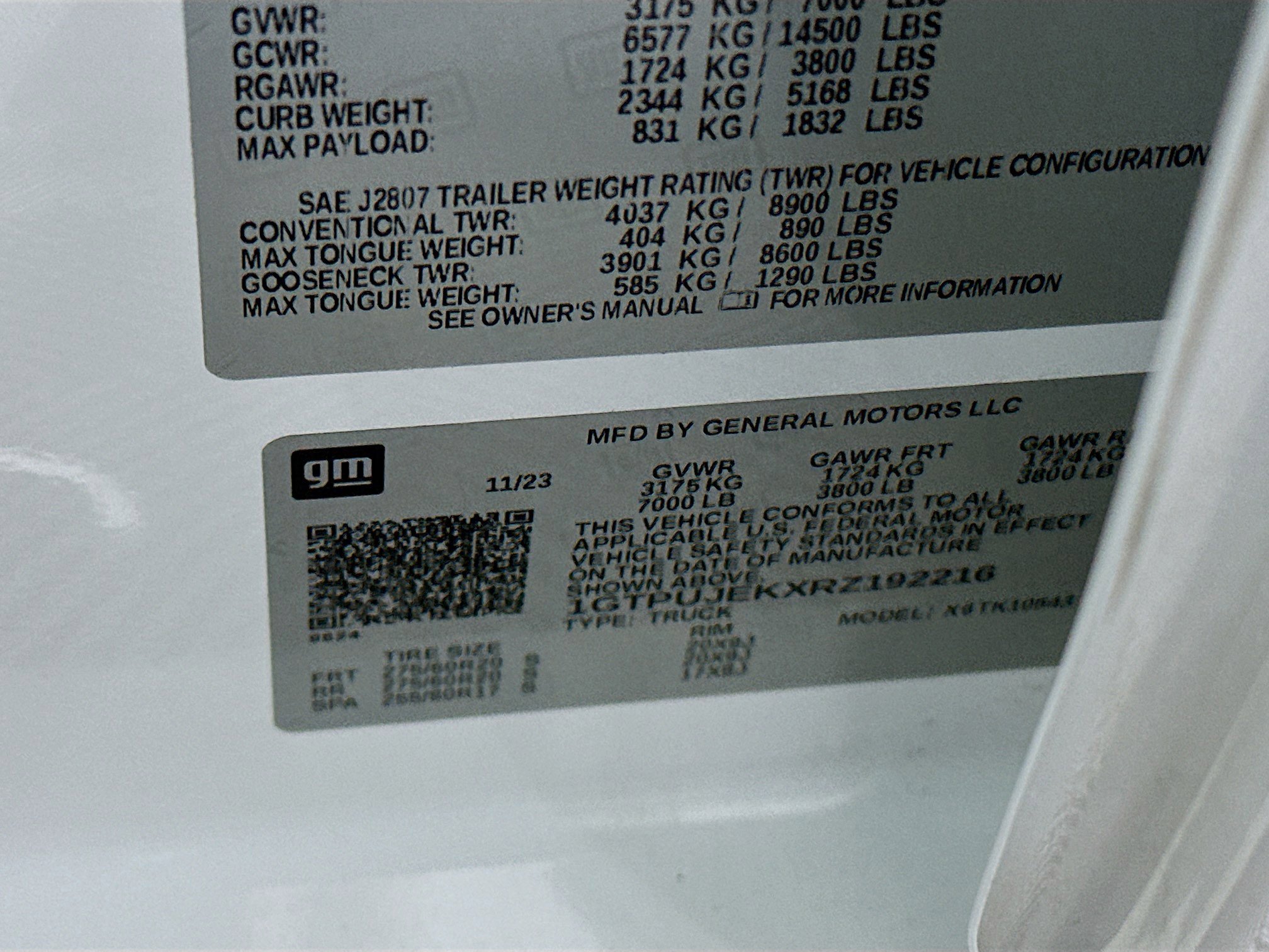 Used 2024 GMC Sierra 1500 Elevation image 12