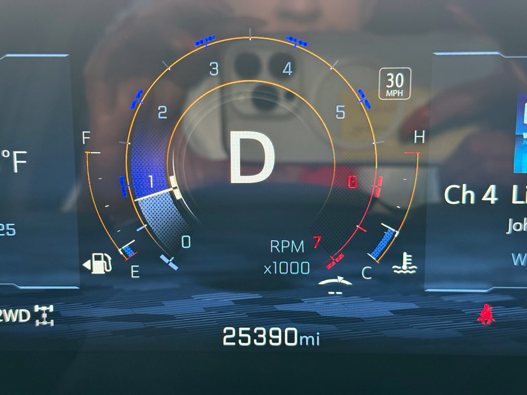 Used 2026 Chevrolet Equinox LT AWD/4WD image 31
