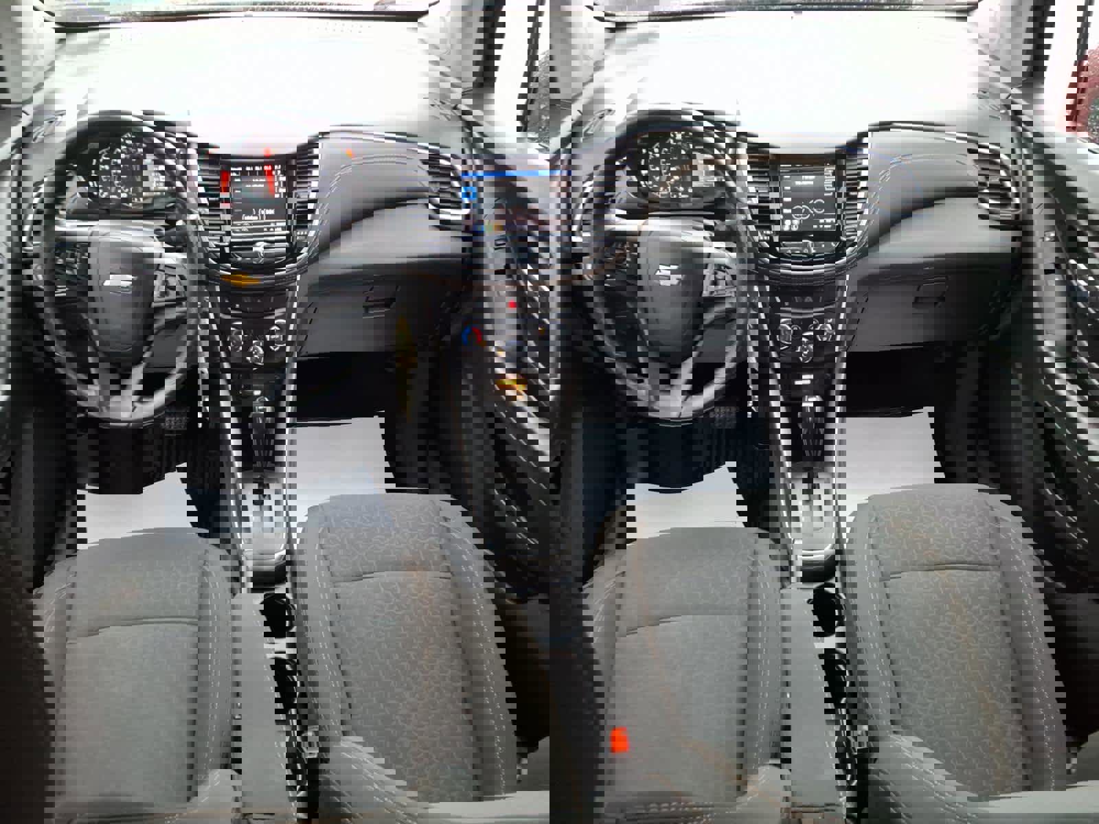 Used 2021 Chevrolet Trax LS w/ Tint and Cruise Package image 8