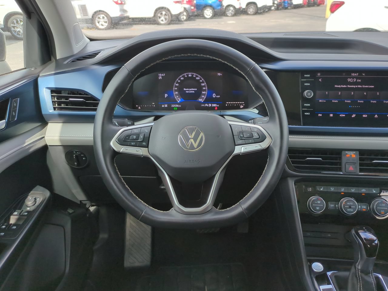 Used 2024 Volkswagen Taos SE FWD image 16