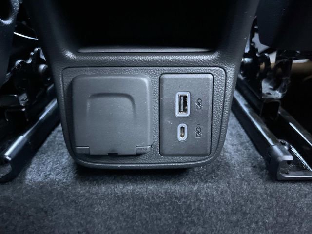 Used 2023 Chevrolet TrailBlazer RS w/ Convenience Package image 17