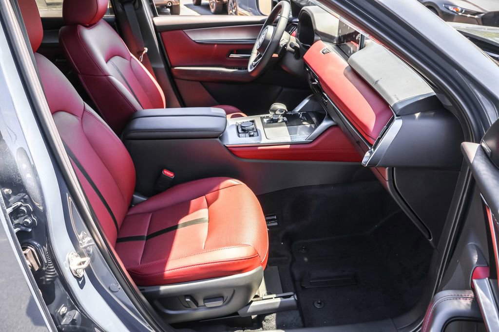 Used 2025 MAZDA CX-70 Plug-In Hybrid w/ Premium Plus image 37