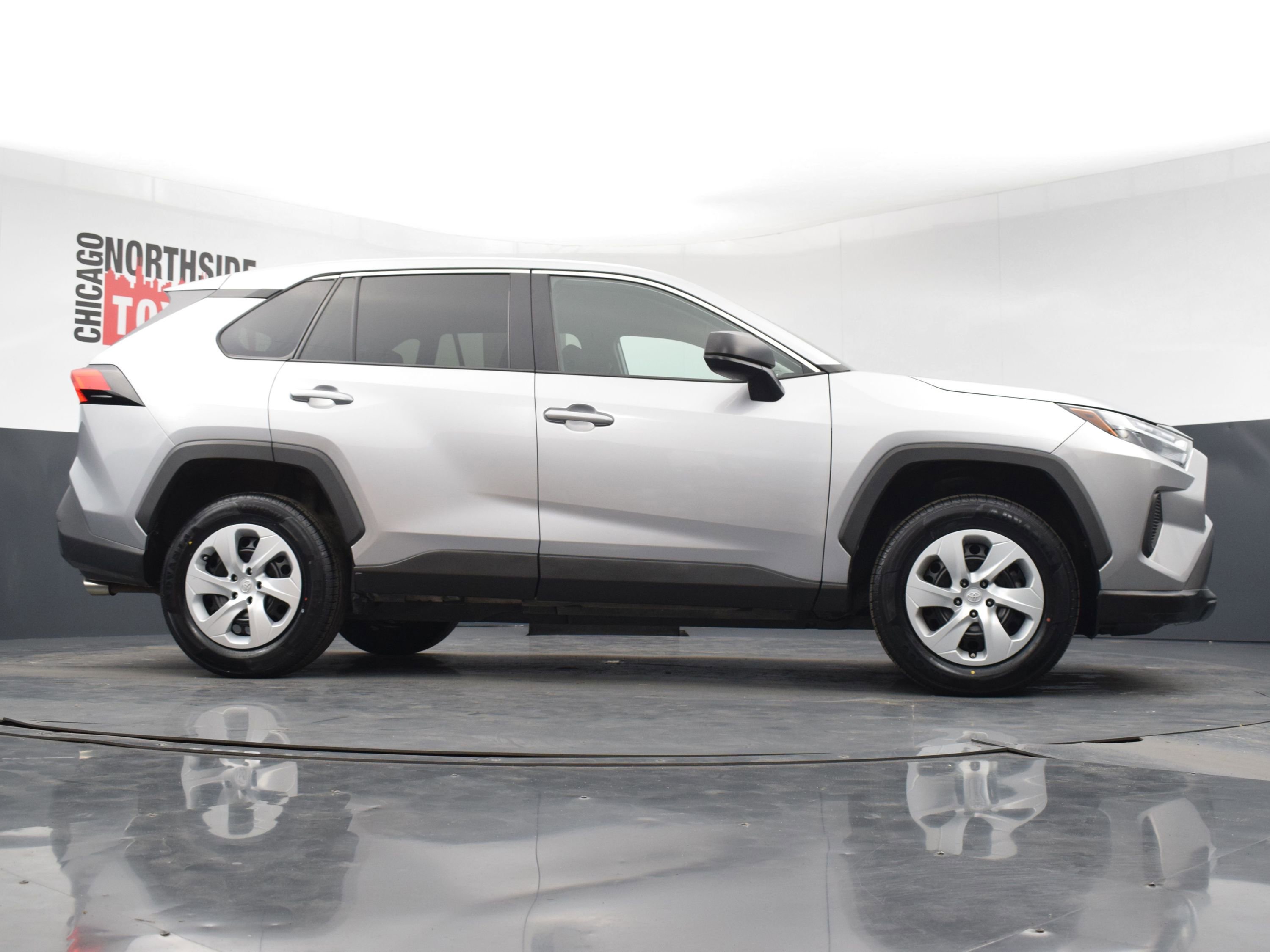 Used 2024 Toyota RAV4 LE image 27