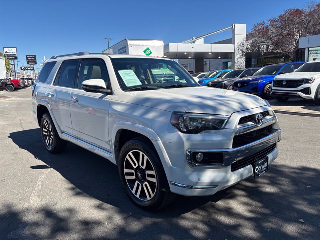 Used 2017 Toyota 4Runner Limited AWD/4WD image 4