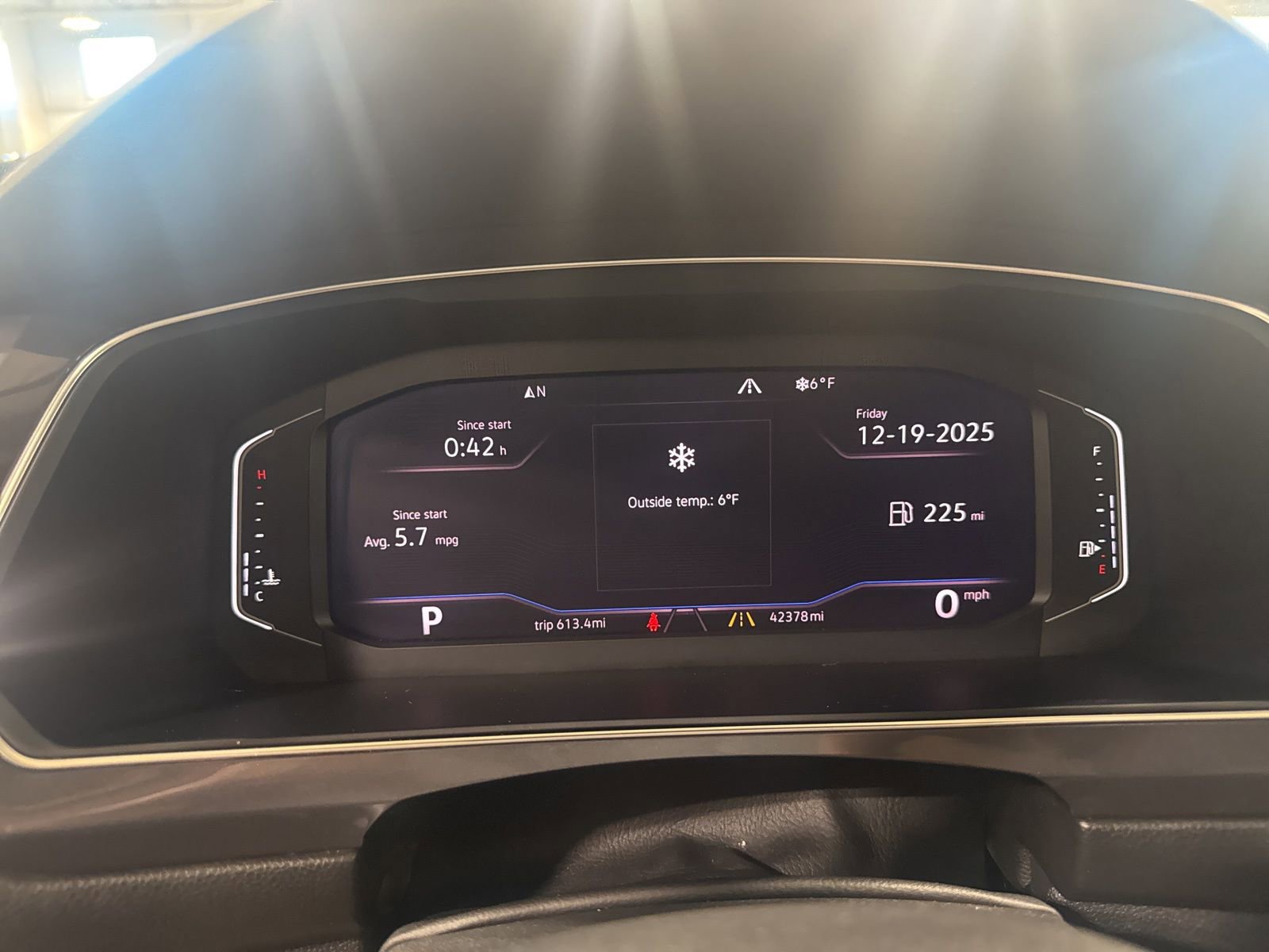 Used 2019 Volkswagen Tiguan SEL Premium image 18