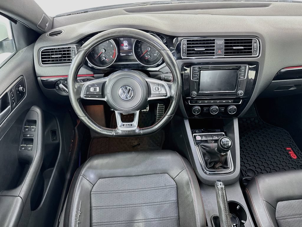 Used 2017 Volkswagen Jetta GLI FWD image 22