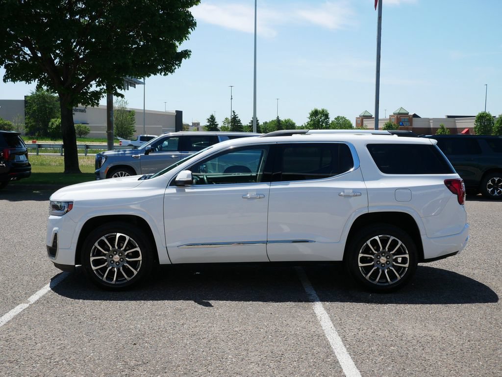 Used 2023 GMC Acadia Denali AWD/4WD image 6