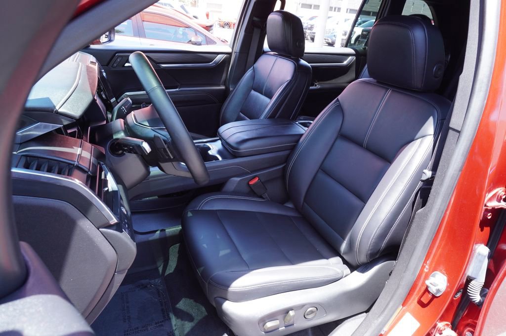 Used 2024 GMC Acadia Elevation w/ Black Edition FWD image 14