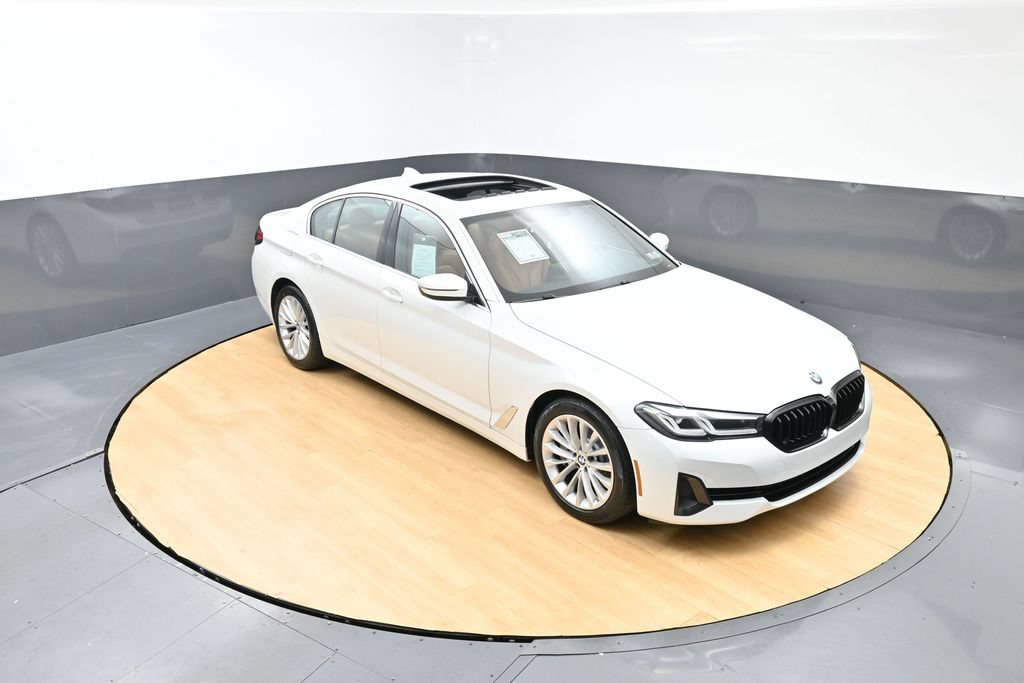 Used 2022 BMW 530i xDrive w/ Convenience Package AWD/4WD image 5