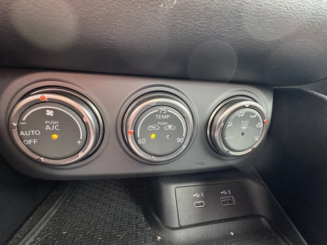 Used 2023 Nissan Z w/ Floor Mat Package (L93) RWD image 24