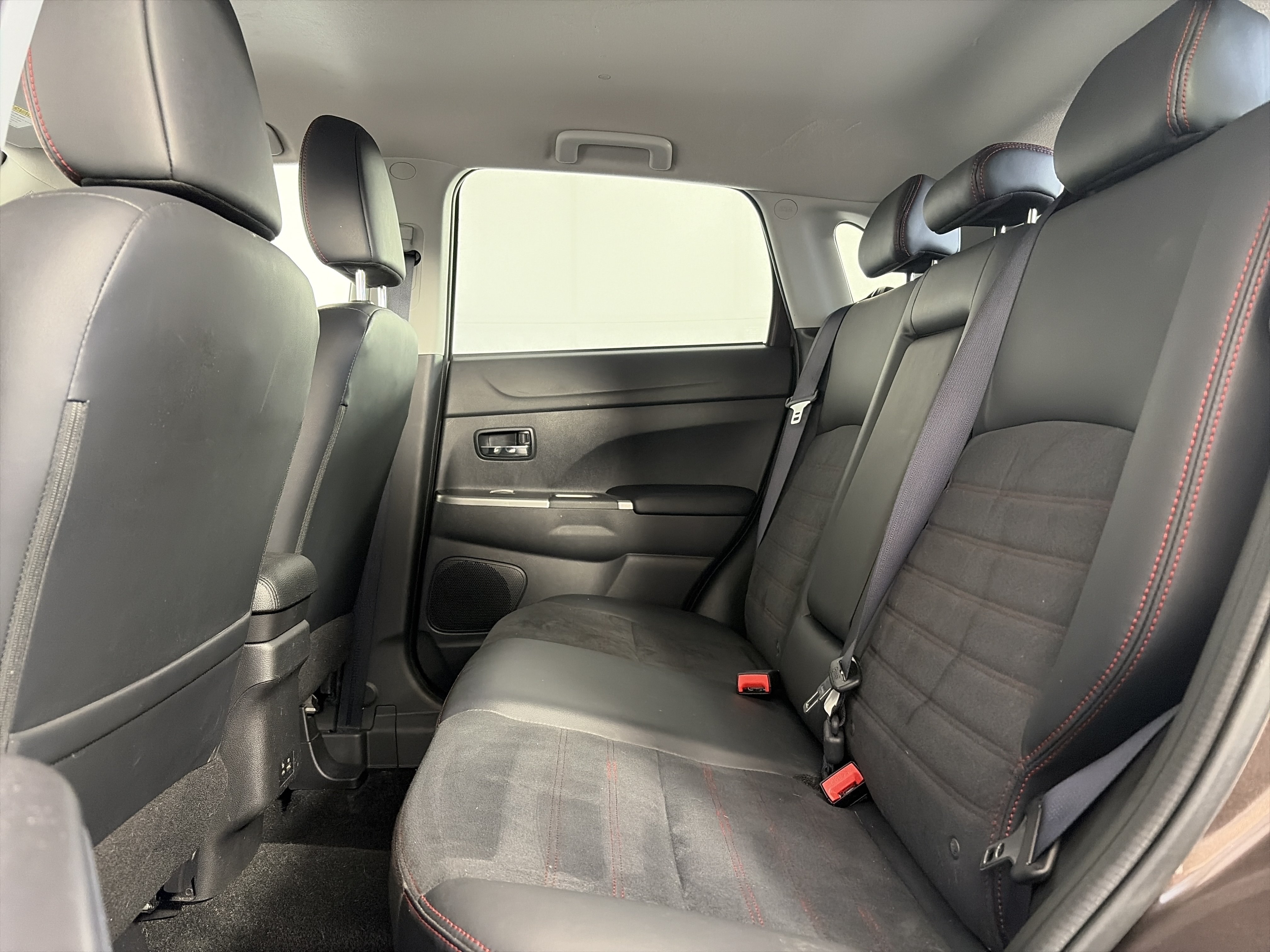 Used 2022 Mitsubishi Outlander Sport SE AWD/4WD image 7