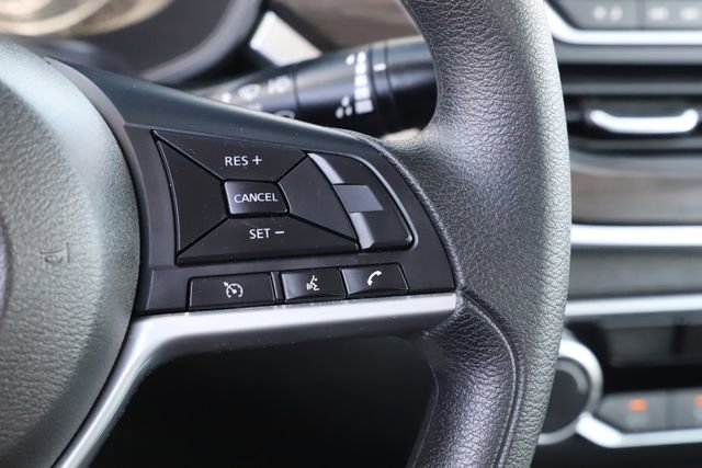 Used 2025 Nissan Altima 2.5 SV FWD image 23