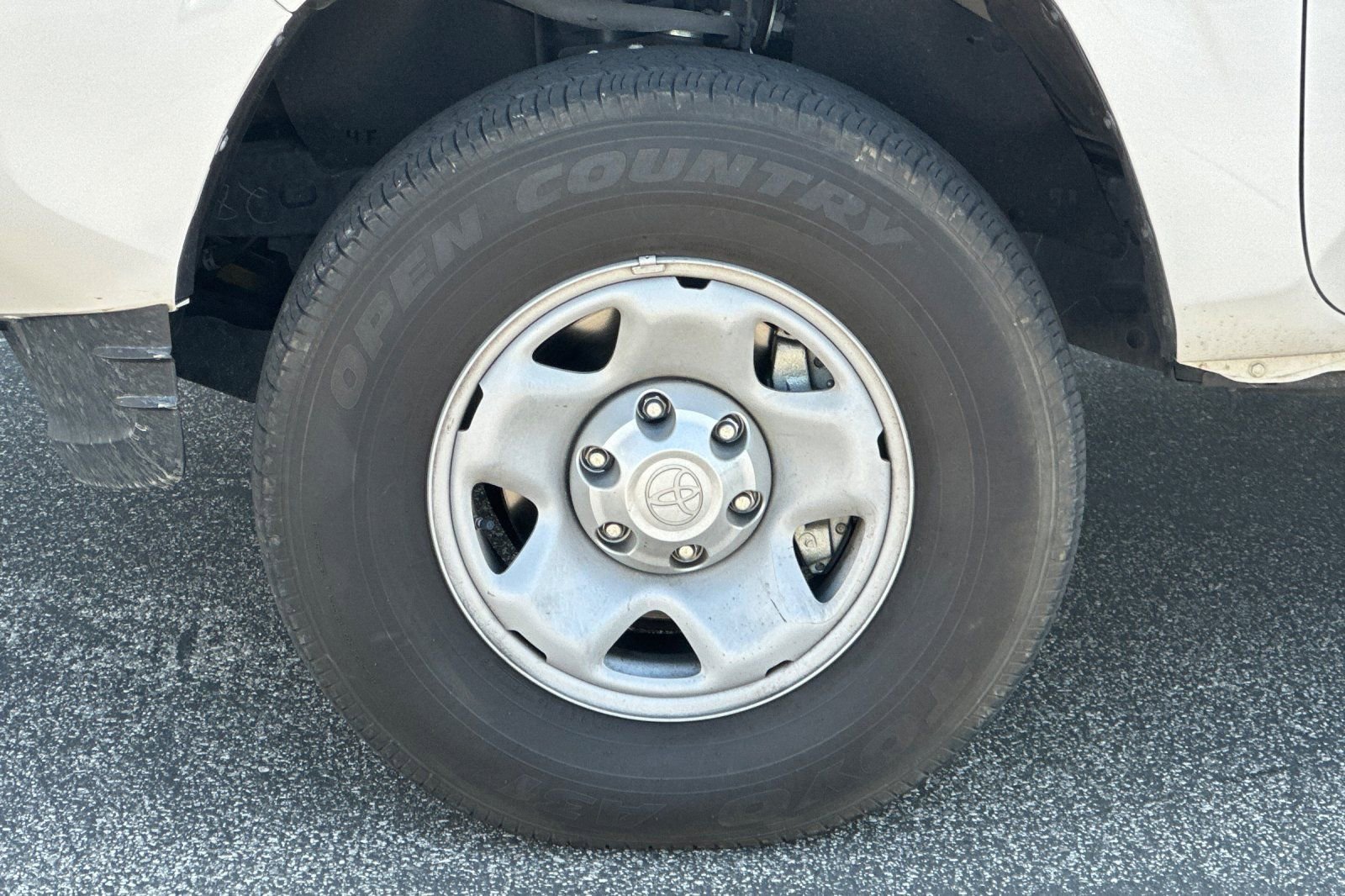 Used 2023 Toyota Tacoma SR image 34