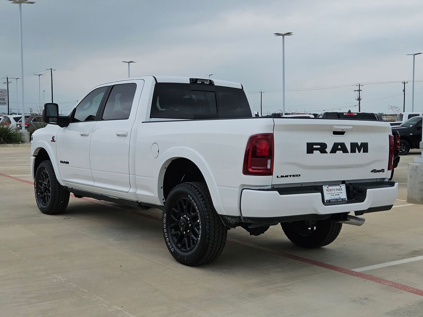 New 2026 RAM 2500 Limited AWD/4WD image 5