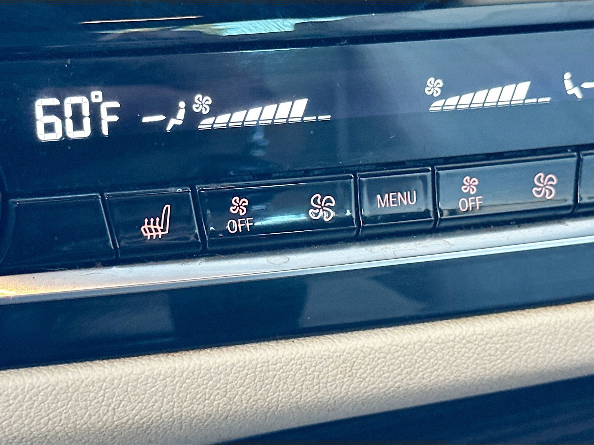 Certified 2023 BMW 540i w/ Premium Package image 21