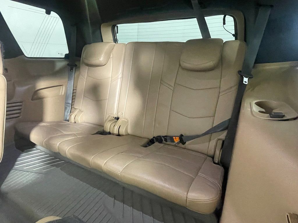 Used 2018 Cadillac Escalade Platinum image 27