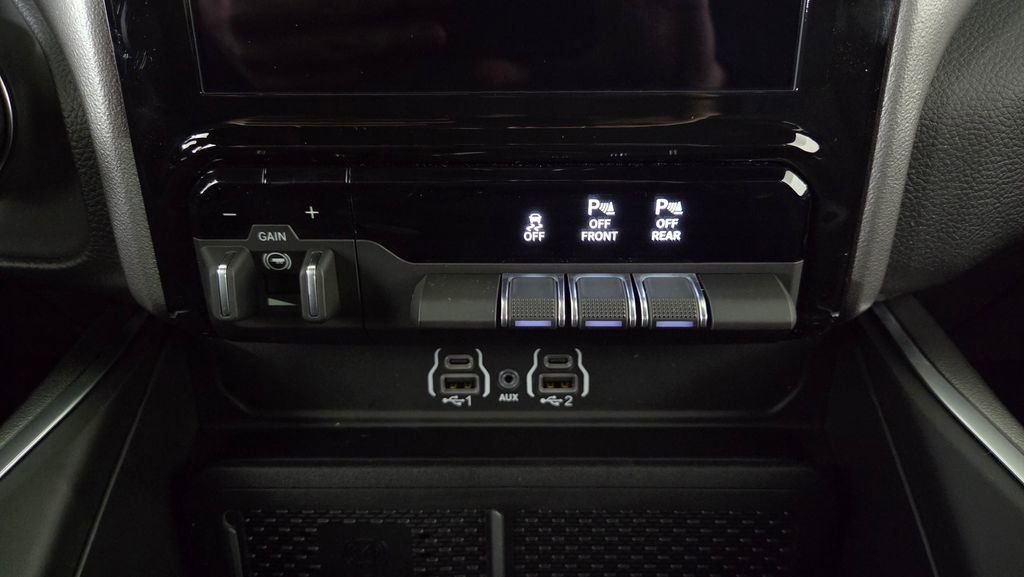 New 2026 RAM 1500 4x4 Crew Cab image 20