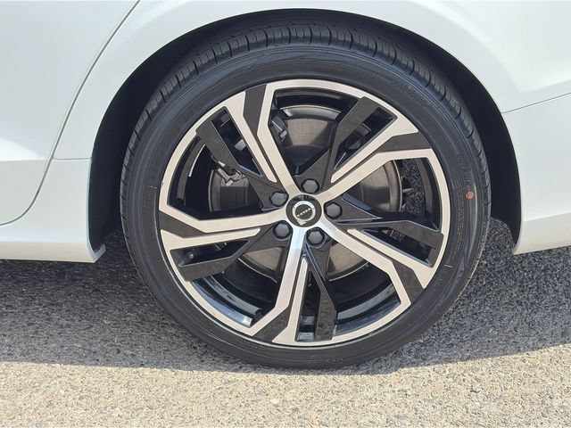 Used 2023 Volvo S60 T8 Plus w/ Climate Package AWD/4WD image 10