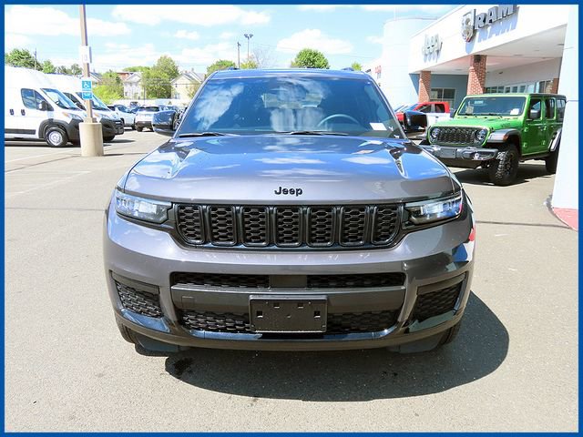 Certified 2024 Jeep Grand Cherokee L Altitude AWD/4WD image 2