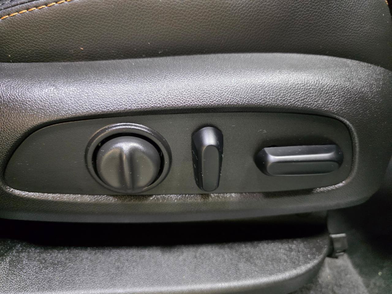 Used 2018 Chevrolet Equinox Premier AWD/4WD image 28
