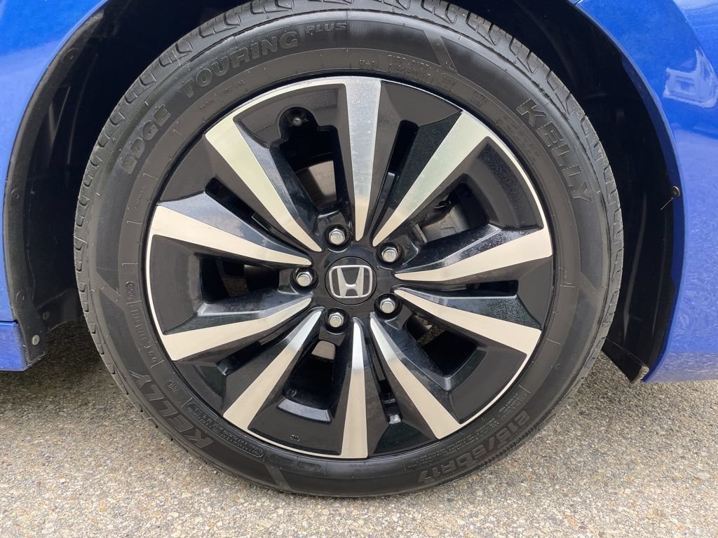 Certified 2022 Honda Civic EX image 6