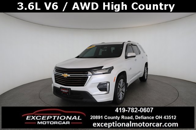 Used 2024 Chevrolet Traverse High Country image 1