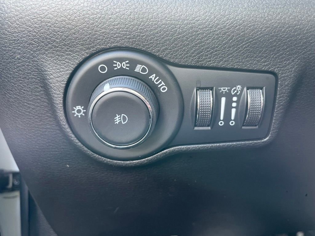 Certified 2025 Jeep Compass Limited AWD/4WD image 23