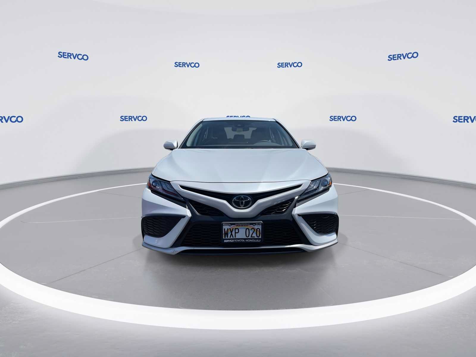 Used 2024 Toyota Camry XSE FWD image 3