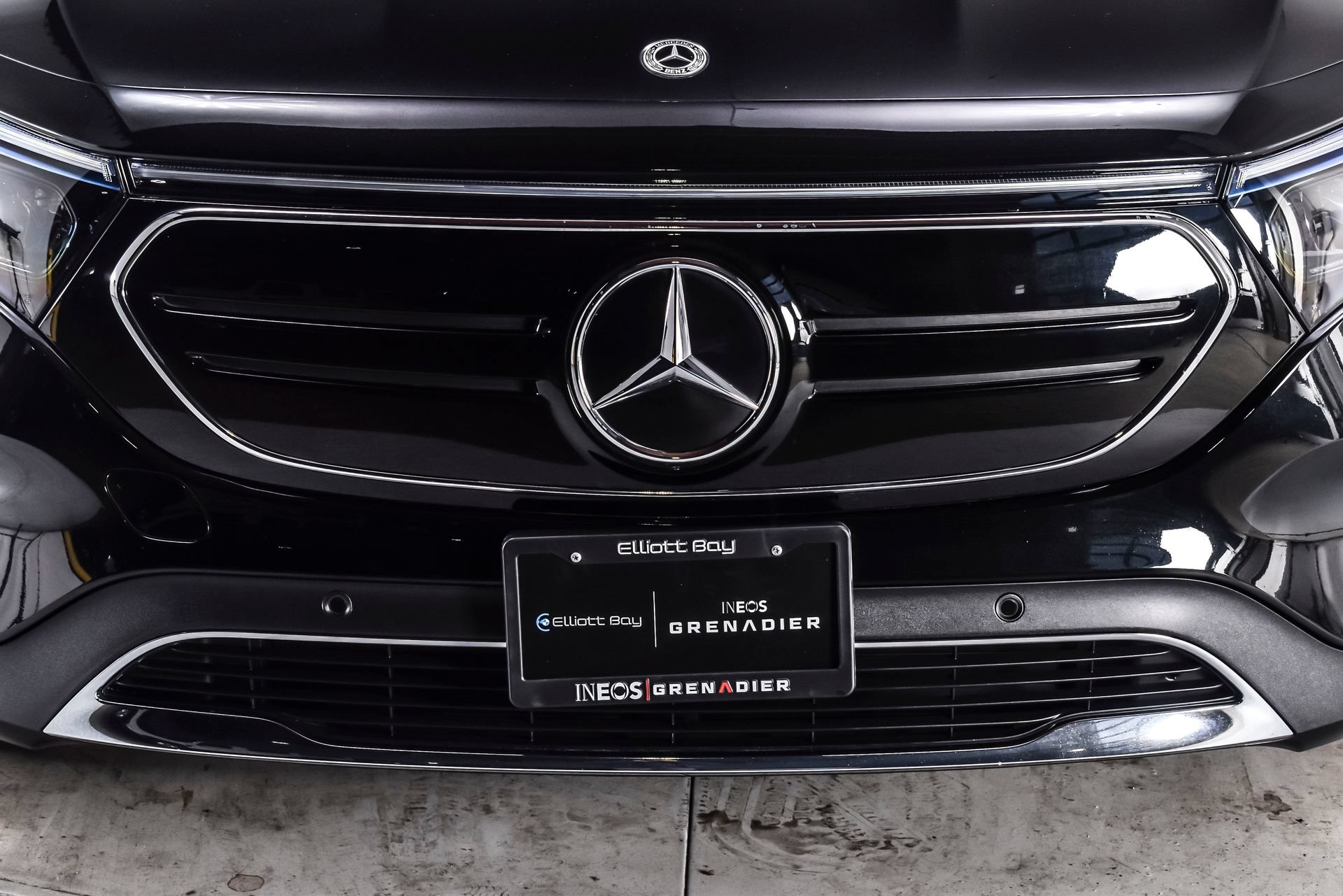 Used 2023 Mercedes-Benz EQB 300 4MATIC image 9