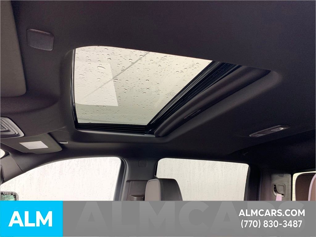 Used 2025 GMC Sierra 3500 Denali image 18