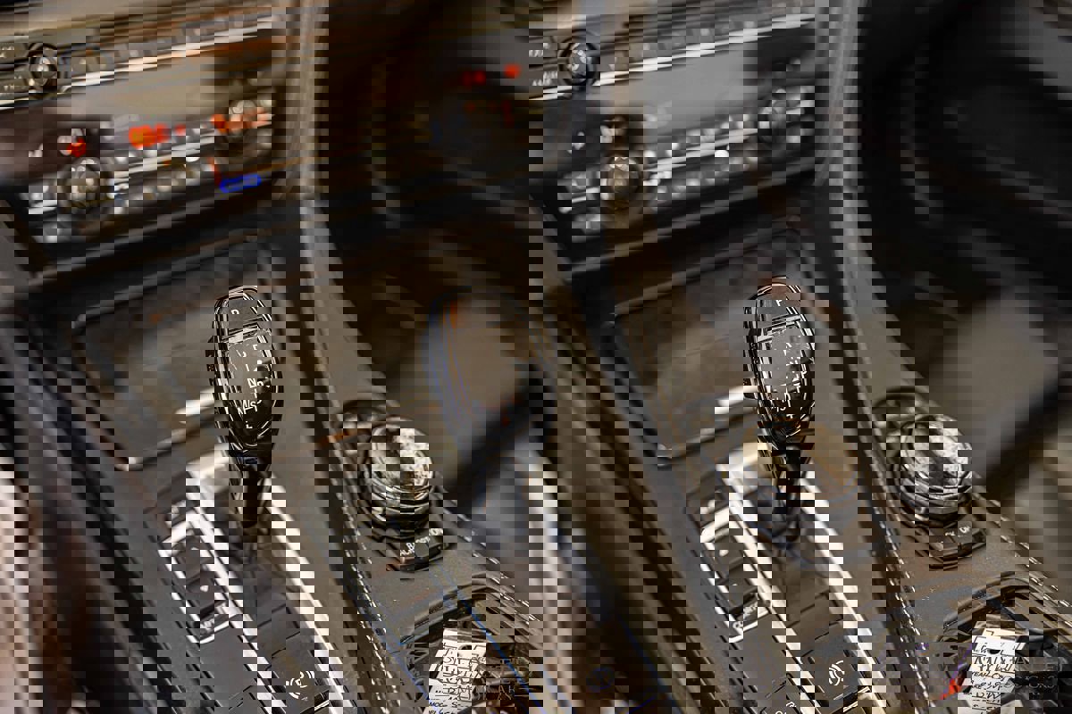 Used 2015 BMW 640i xDrive Convertible image 28