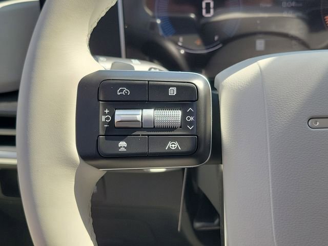 New 2026 Hyundai Santa Fe SE FWD image 7