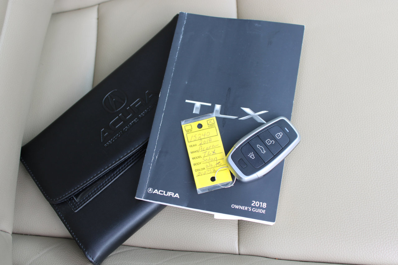 Used 2018 Acura TLX image 42